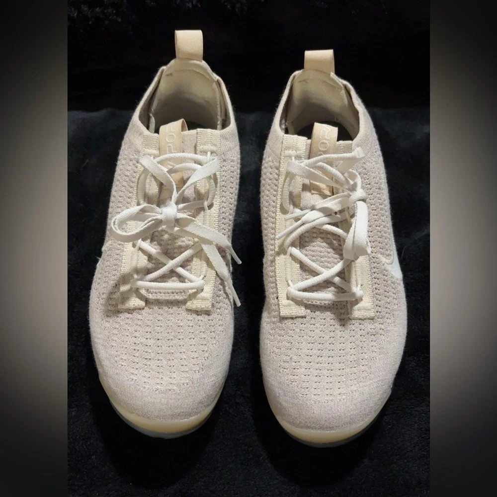 Nike Vapor Max Cream Athletic Shoes with Breathable Knit Design - Picture 2 of 5